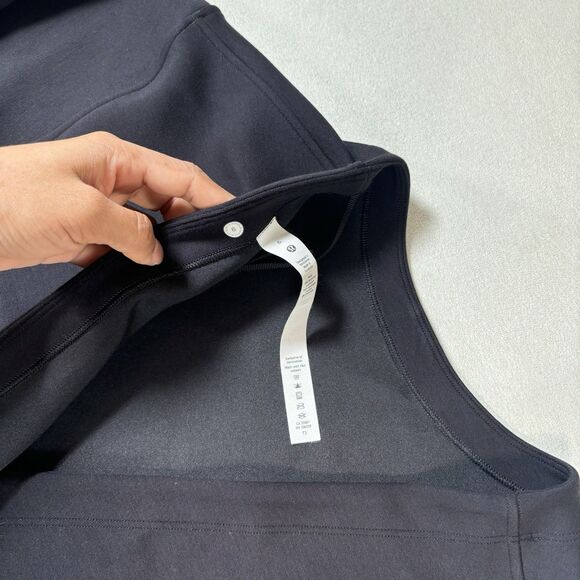 LULULEMON Twist Back-to-Front Pullover Black Sweatshirt Athleisure Crop Sz 6 - Picture 4 of 12